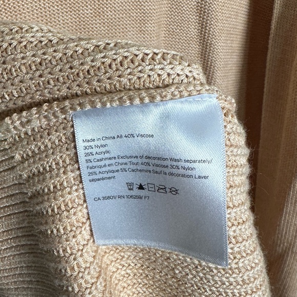 Lululemon Sweater - Picture 5 of 5